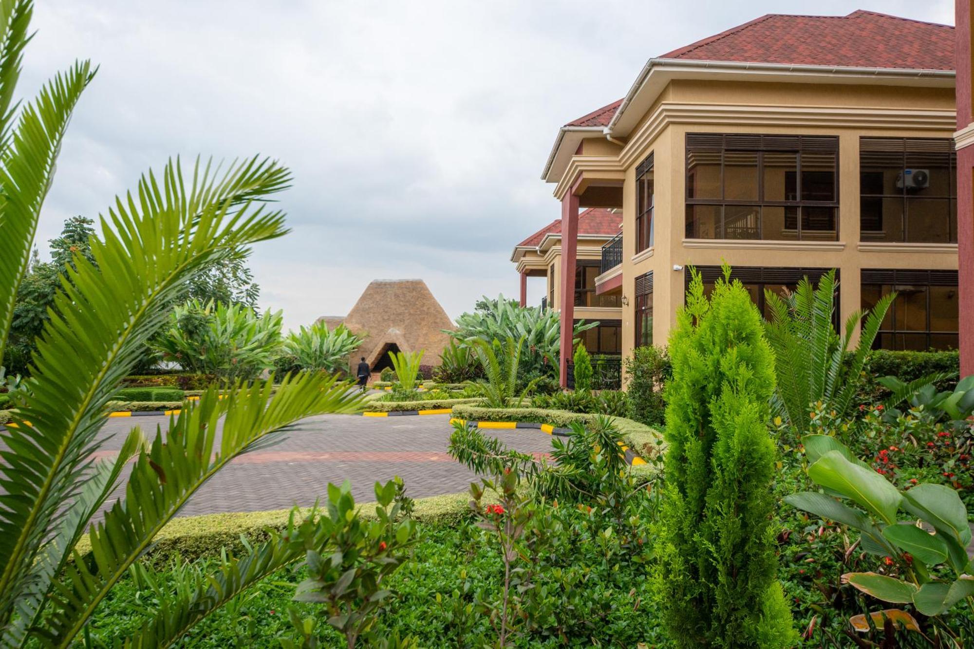 Las Vegas Garden Hotel Mbarara Extérieur photo